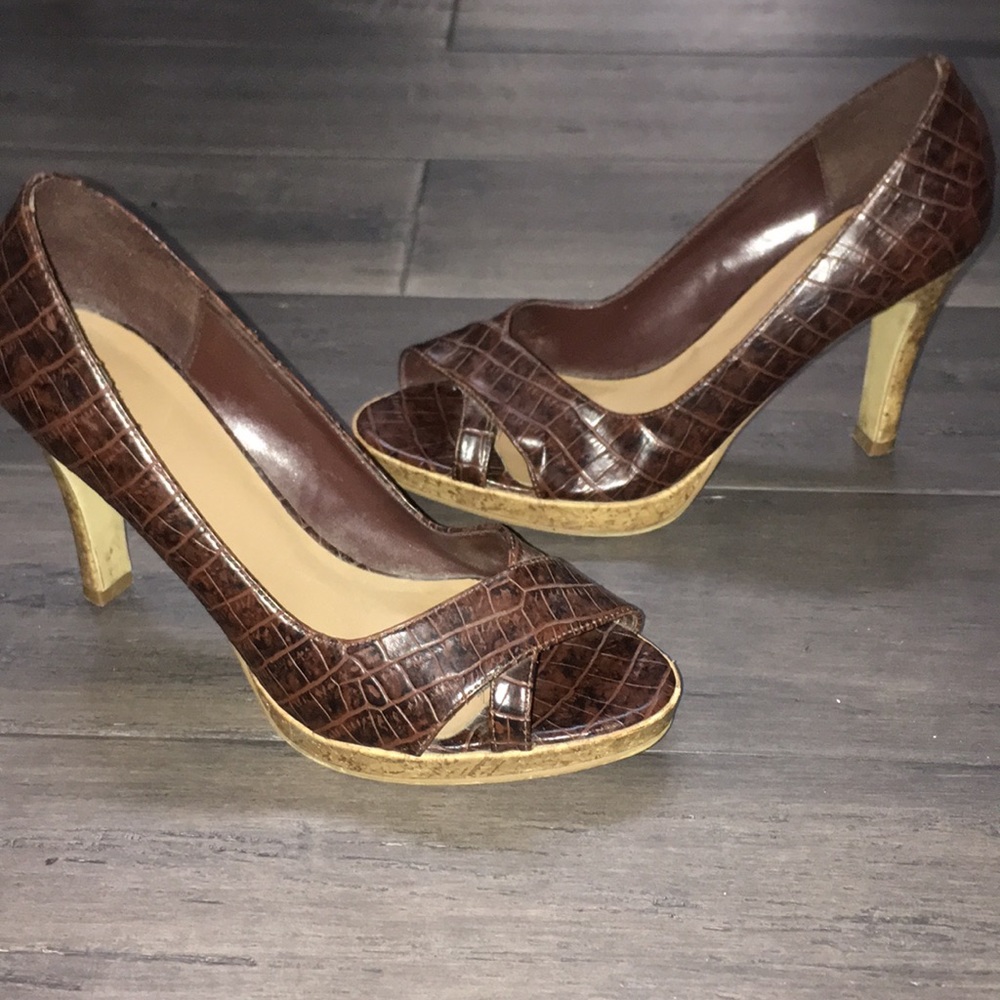 Open toed 4 inch heel.